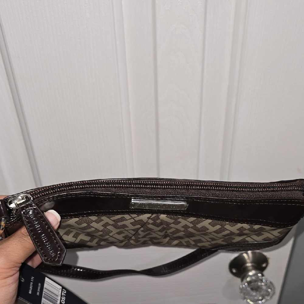 Tommy Hilfiger Brown and Tan Bag - Picture 15 of 16